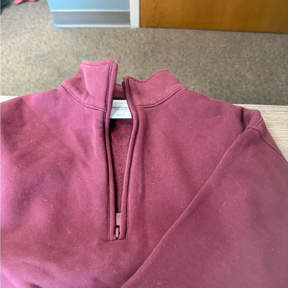 Aritzia Women’s Quarter-Zip Sweatshirt and matching sweatpants set - Burgundy